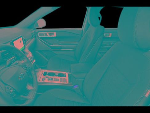 Used 2022 Ford Explorer XLT w/ Equipment Group 202A image 28