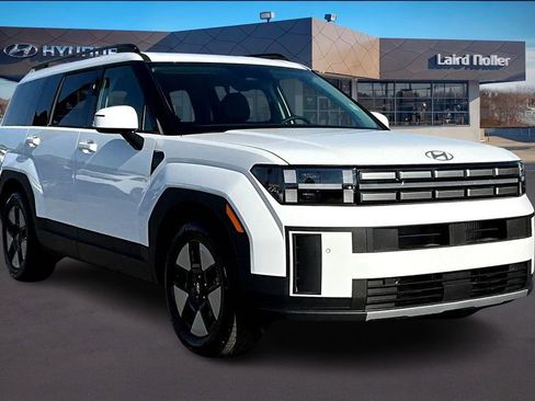 Used 2026 Hyundai Santa Fe SEL image 2