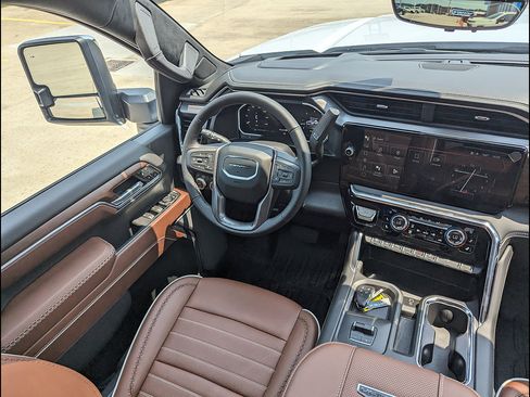 New 2026 GMC Sierra 2500 Denali Ultimate w/ Max Trailering Package AWD/4WD image 21
