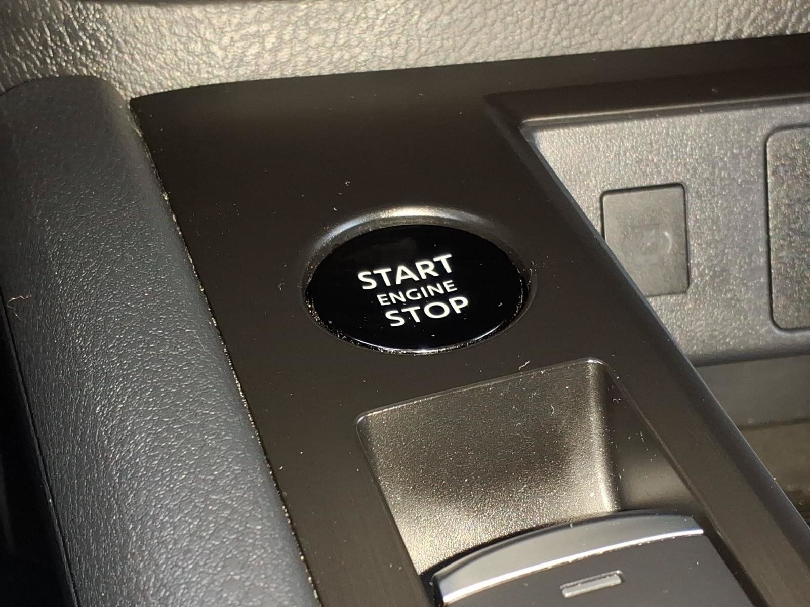 Certified 2025 Nissan Kicks SV FWD image 20