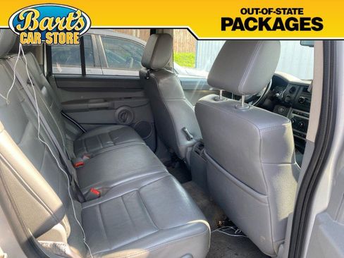 Used 2007 Jeep Commander Sport image 5