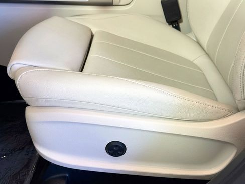 Used 2026 Mercedes-Benz GLB 250 image 18