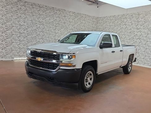 Used 2019 Chevrolet Silverado 1500 W/T AWD/4WD image 3