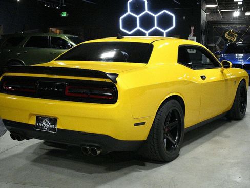 Used 2018 Dodge Challenger R/T Scat Pack image 12