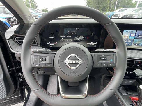 New 2025 Nissan Kicks SR w/ SR Premium Package image 17