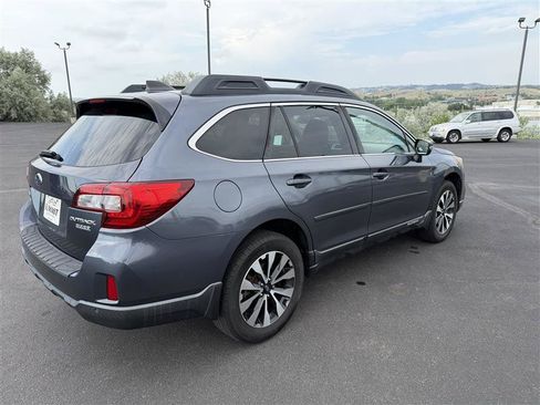 Used 2017 Subaru Outback 2.5i Limited AWD/4WD image 7