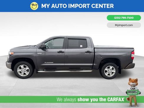 Used 2019 Toyota Tundra SR5 w/ Convenience Package AWD/4WD image 4