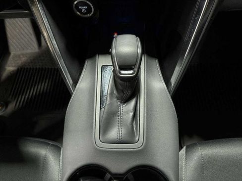 Certified 2023 Toyota Venza LE image 29