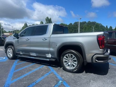 Used 2024 GMC Sierra 1500 Denali AWD/4WD image 9
