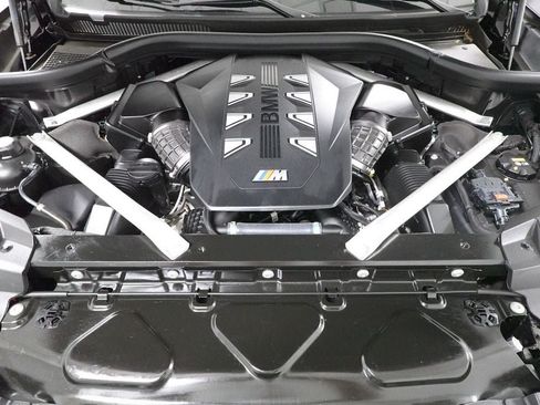 Used 2023 BMW X7 M60i w/ Executive Package AWD/4WD image 38