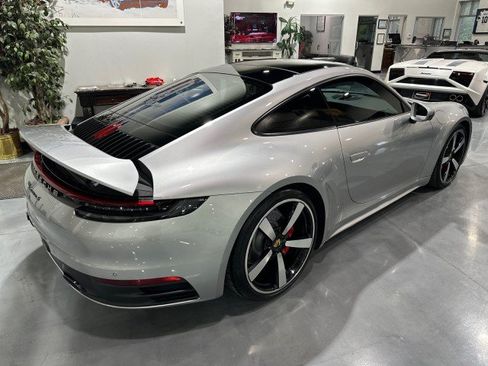 Used 2021 Porsche 911 Carrera S RWD image 2