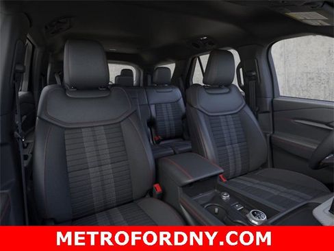 New 2026 Ford Explorer ST-Line w/ ST-Line Street Pack image 10