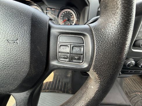 Used 2017 RAM 2500 Tradesman w/ Chrome Appearance Group AWD/4WD image 16