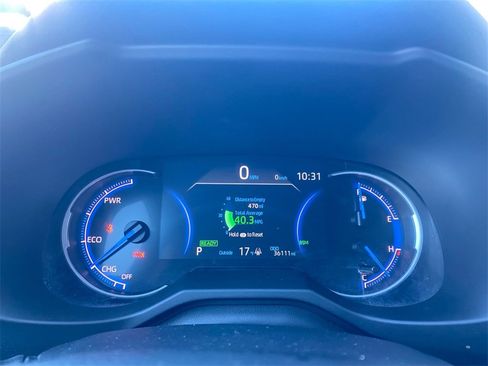 Used 2025 Toyota RAV4 XLE image 19