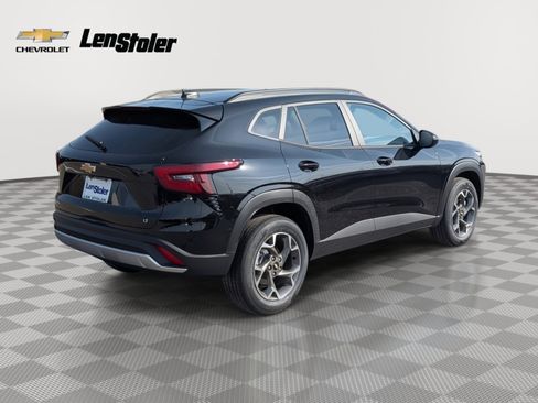 New 2026 Chevrolet Trax LT w/ Sunroof Package image 3