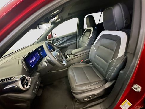 Used 2024 Chevrolet Blazer EV LT image 13