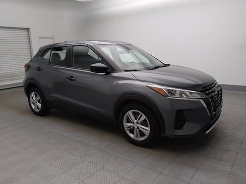 Used 2023 Nissan Kicks S FWD image 11