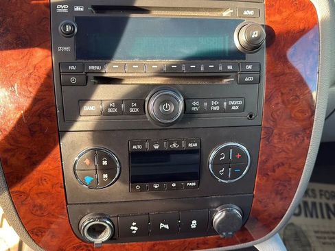 Used 2012 Chevrolet Tahoe LT image 25