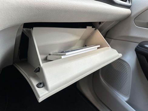 Certified 2021 Chrysler Pacifica Touring-L FWD image 27
