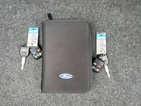 Used 2007 Ford Mustang Premium RWD image 32