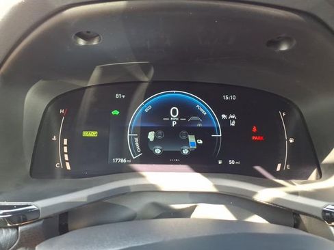 Used 2025 Toyota Camry SE FWD image 25