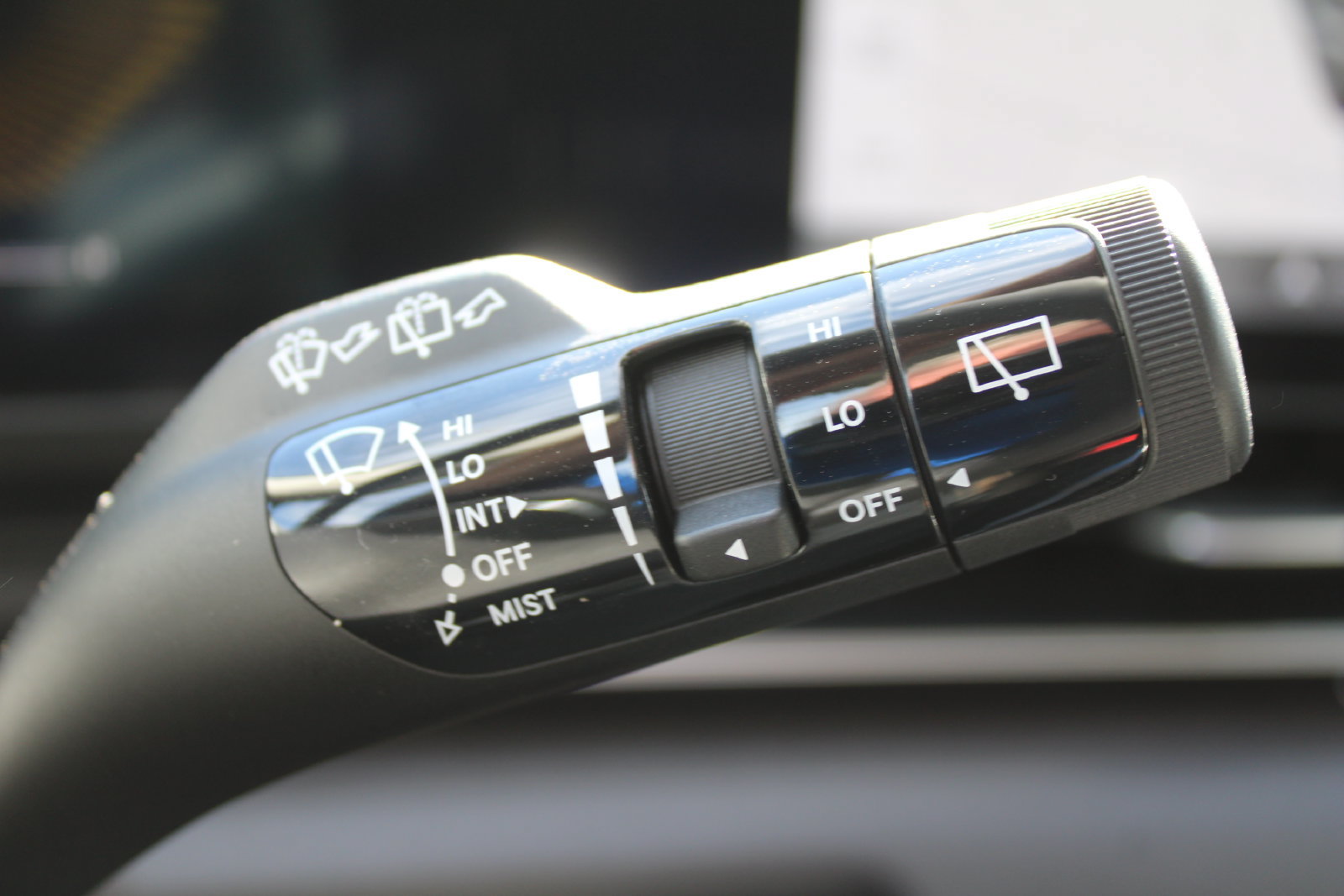 New 2026 Kia Carnival EX FWD image 37
