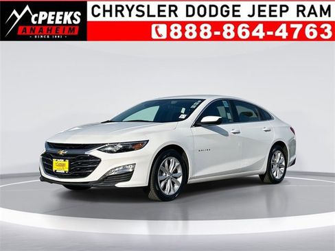 Used 2025 Chevrolet Malibu LT image 1