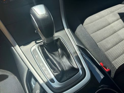 Used 2018 Ford Edge SEL FWD image 18