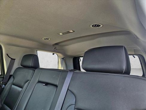 Used 2020 GMC Yukon SLT RWD image 11
