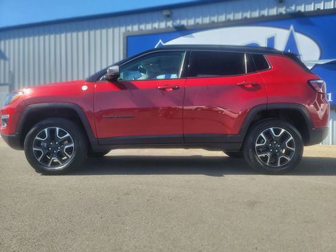 Used 2019 Jeep Compass Trailhawk AWD/4WD image 25