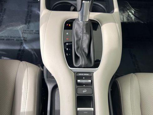 Used 2024 Honda HR-V EX-L image 26