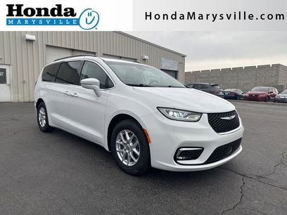 Used 2022 Chrysler Pacifica Touring-L