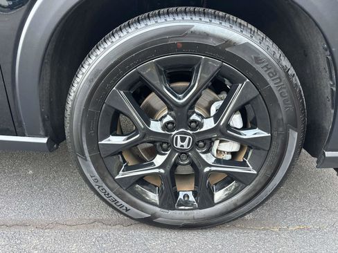 Certified 2025 Honda HR-V Sport image 32