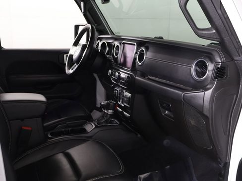 Used 2023 Jeep Wrangler Unlimited Sahara w/ Cold Weather Group AWD/4WD image 25