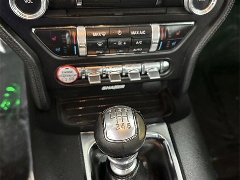 Used 2017 Ford Mustang GT Premium image 22