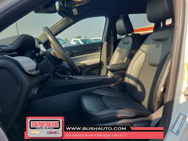 Used 2024 Jeep Compass Latitude AWD/4WD image 17