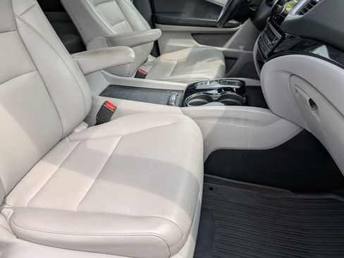 Used 2020 Honda Ridgeline RTL-E image 29