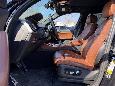 Used 2023 BMW X5 xDrive40i w/ Executive Package AWD/4WD image 7