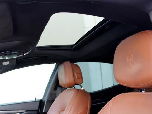 Used 2018 Maserati Ghibli image 31