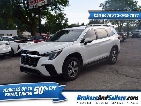 Used 2023 Subaru Ascent Premium w/ Convenience Package AWD/4WD image 1