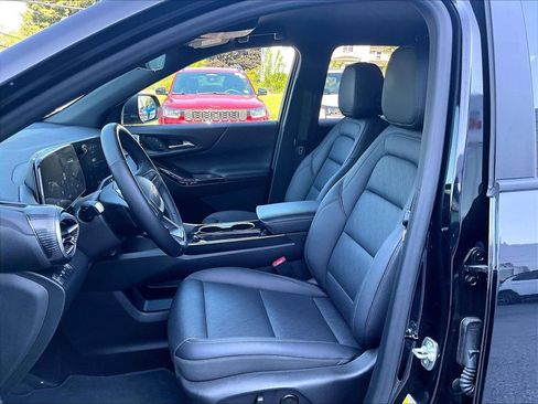 Used 2025 Chevrolet Equinox LT w/ Convenience Package II AWD/4WD image 10