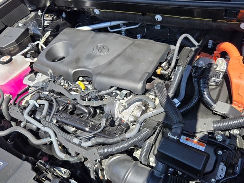 Used 2023 Toyota RAV4 SE w/ SE Grade Weather Package image 18