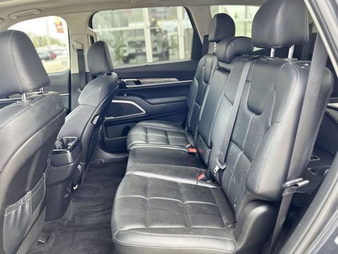 Used 2020 Kia Telluride EX AWD/4WD image 8