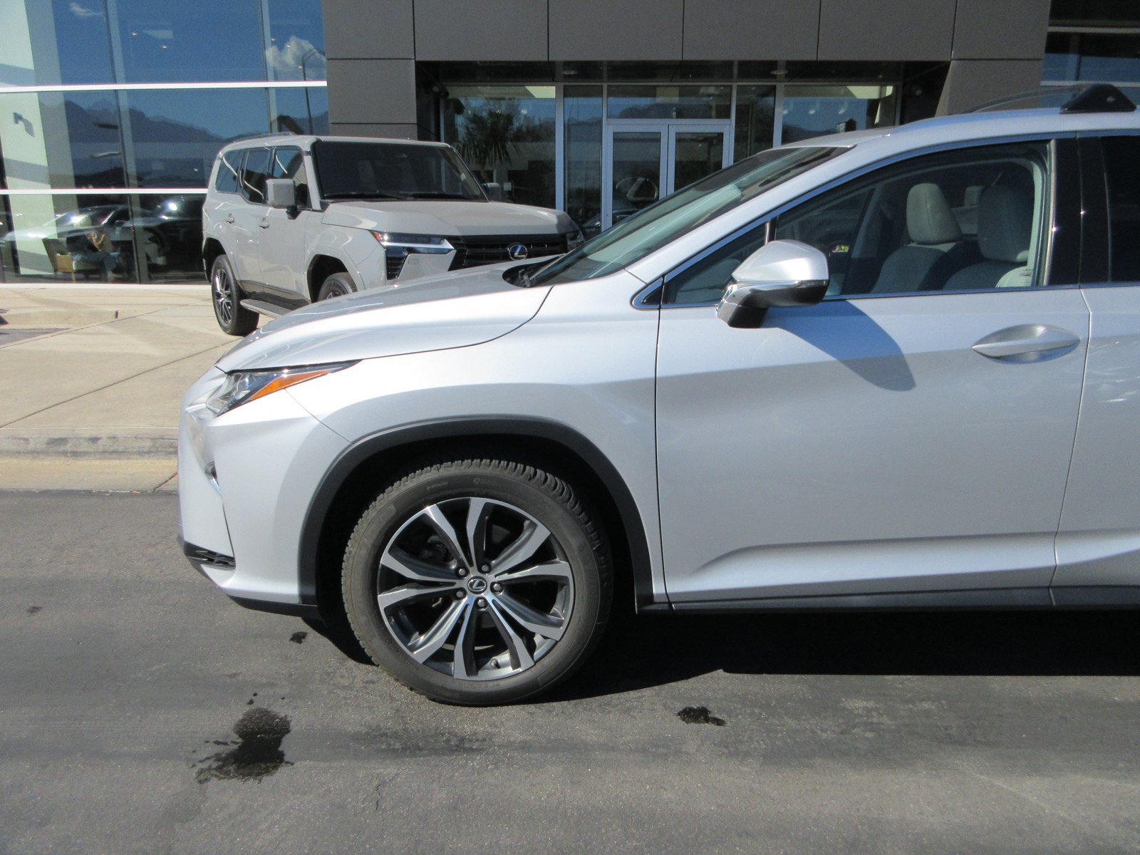 Used 2019 Lexus RX 350 AWD w/ Navigation Package image 2