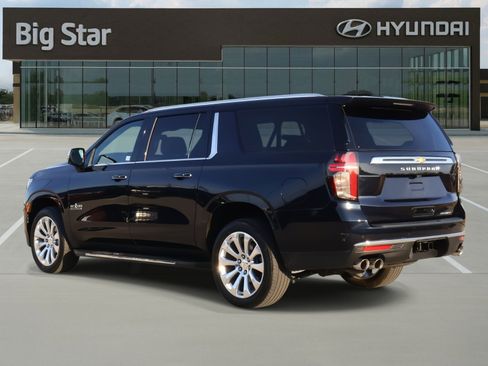 Used 2024 Chevrolet Suburban Premier w/ Premium Package 2 image 3