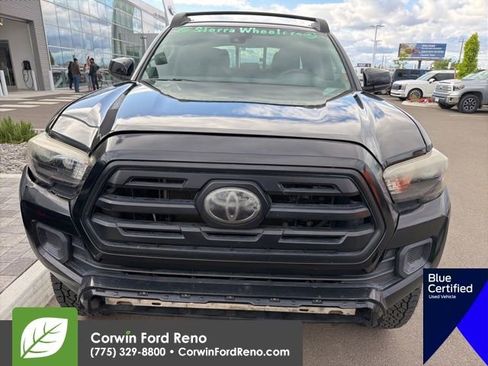 Used 2018 Toyota Tacoma SR AWD/4WD image 2