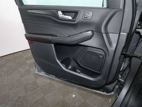 Used 2022 Ford Escape SEL w/ SEL Stealth AWD Package image 36