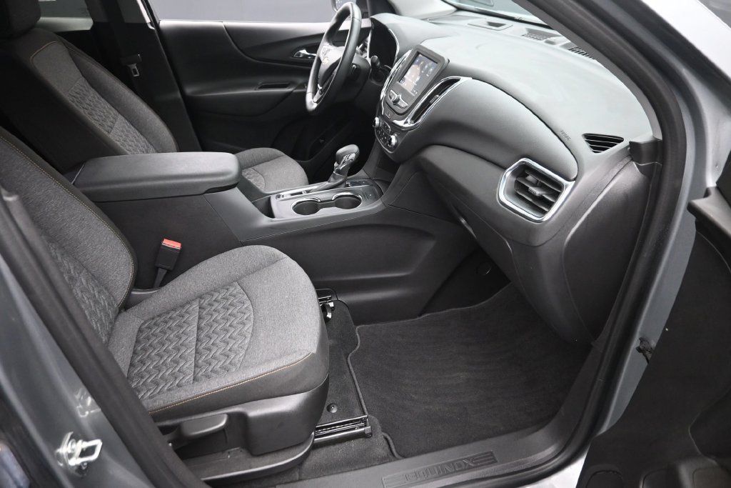 Used 2023 Chevrolet Equinox LT AWD/4WD image 9