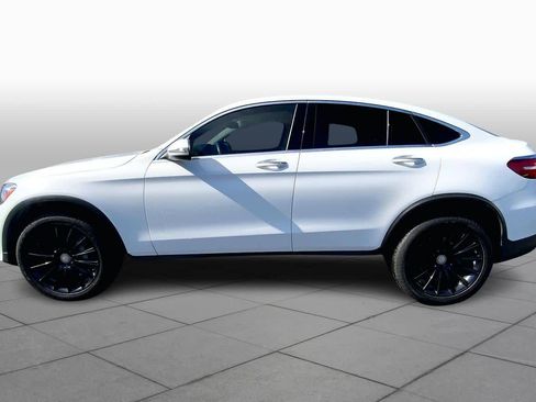 Used 2017 Mercedes-Benz GLC 300 4MATIC Coupe image 32