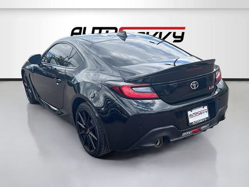 Used 2022 Toyota GR86 Premium w/ ALL Weather Mat Package (TMS) RWD image 5